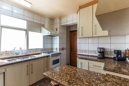 Apartamento à venda com 126m², 3 quartos e 2 vagasCozinha