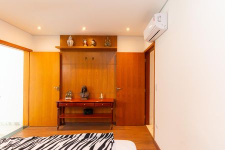 Casa à venda com 230m², 3 quartos e 4 vagasQuarto 2