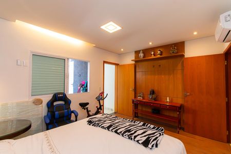 Casa à venda com 230m², 3 quartos e 4 vagasQuarto 2