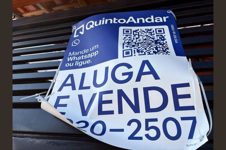 Casa à venda com 230m², 3 quartos e 4 vagasPlaca instalada