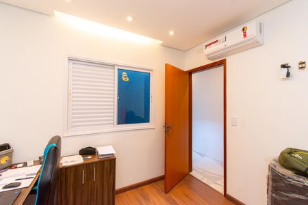 Casa à venda com 230m², 3 quartos e 4 vagasQuarto 1