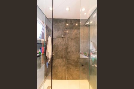 Casa à venda com 230m², 3 quartos e 4 vagasBanheiro da Suíte