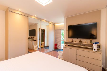 Casa à venda com 230m², 3 quartos e 4 vagasSuíte