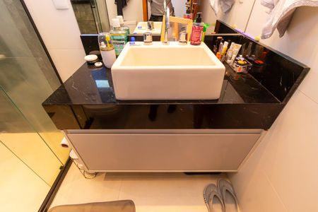 Casa à venda com 230m², 3 quartos e 4 vagasBanheiro da Suíte