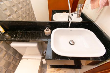 Casa à venda com 230m², 3 quartos e 4 vagasLavabo
