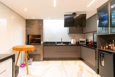 Casa à venda com 230m², 3 quartos e 4 vagasÁrea gourmet