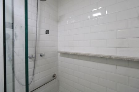 Studio para alugar com 32m², 1 quarto e sem vaga Studio para alugar com 32m², 1 quarto e sem vagaBanheiro