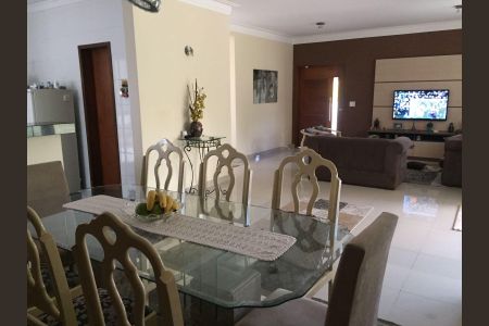 Sala de Jantar de casa de condomínio para alugar com 3 quartos, 317m² em RUA FALCAO S/N, Mogi das Cruzes