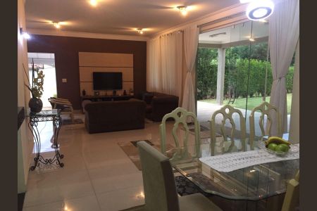 Sala de casa de condomínio para alugar com 3 quartos, 317m² em RUA FALCAO S/N, Mogi das Cruzes