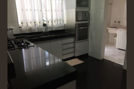 Cozinha de casa de condomínio para alugar com 3 quartos, 317m² em RUA FALCAO S/N, Mogi das Cruzes