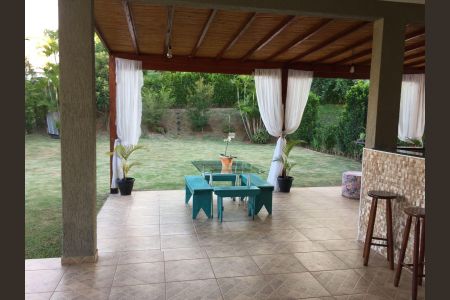 Casa de condomínio para alugar com 317m², 3 quartos e 9 vagas Casa de condomínio para alugar com 317m², 3 quartos e 9 vagasQuintal