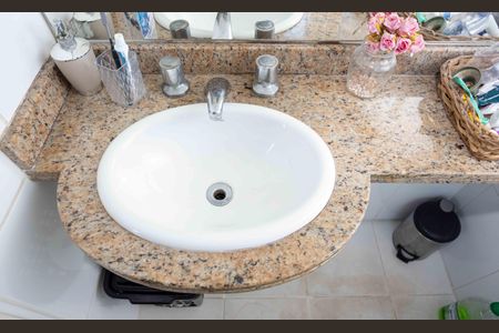 Apartamento à venda com 69m², 3 quartos e 2 vagasBanheiro da Suíte