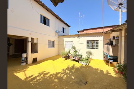 Casa à venda com 212m², 3 quartos e 2 vagasGaragem