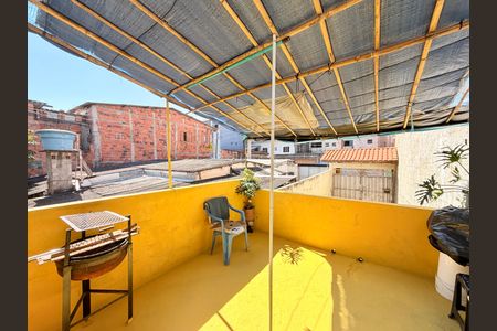 Casa à venda com 212m², 3 quartos e 2 vagasVaranda - Casa 1