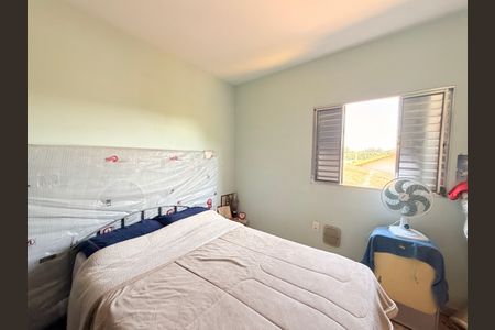 Casa à venda com 212m², 3 quartos e 2 vagasQuarto - Casa 1