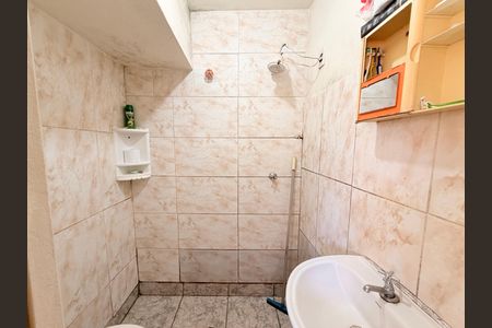 Casa à venda com 212m², 3 quartos e 2 vagasBanheiro - Casa 2