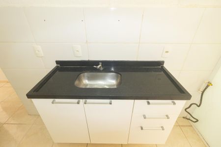 Apartamento para alugar com 48m², 2 quartos e 1 vaga Apartamento para alugar com 48m², 2 quartos e 1 vagaCozinha e Área de Serviço