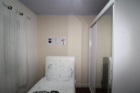 Casa à venda com 120m², 2 quartos e 2 vagasQuarto 2
