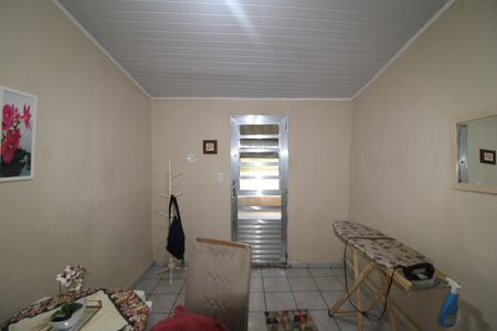 Casa à venda com 120m², 2 quartos e 2 vagasÁrea de Serviço