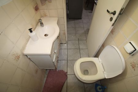 Casa à venda com 120m², 2 quartos e 2 vagasBanheiro