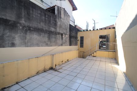 Casa à venda com 120m², 2 quartos e 2 vagasQuintal