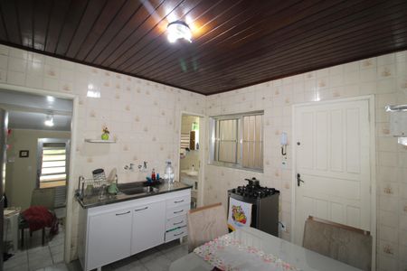 Casa à venda com 120m², 2 quartos e 2 vagasCozinha