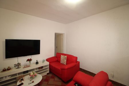 Casa à venda com 120m², 2 quartos e 2 vagasSala