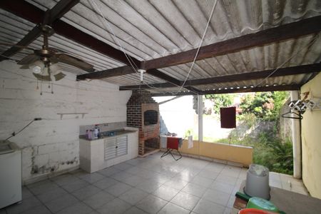 Casa à venda com 120m², 2 quartos e 2 vagasÁrea de Serviço 2