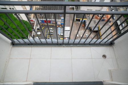 Apartamento para alugar com 43m², 2 quartos e sem vagaVaranda