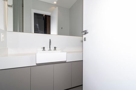 Apartamento para alugar com 143m², 3 quartos e 2 vagas Apartamento para alugar com 143m², 3 quartos e 2 vagasBanheiro da Suíte 3