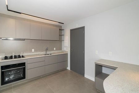Apartamento para alugar com 143m², 3 quartos e 2 vagas Apartamento para alugar com 143m², 3 quartos e 2 vagasCozinha
