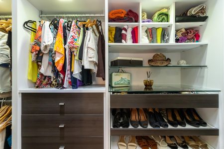 Apartamento à venda com 148m², 3 quartos e 3 vagasSuíte 1 - Closet