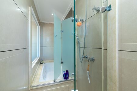 Apartamento à venda com 148m², 3 quartos e 3 vagasBanheiro da Suíte 1