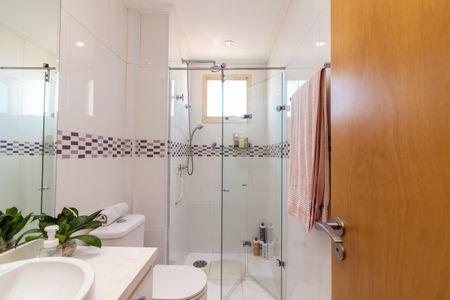 Apartamento à venda com 148m², 3 quartos e 3 vagasBanheiro da Suíte 2