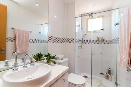 Apartamento à venda com 148m², 3 quartos e 3 vagasBanheiro da Suíte 2