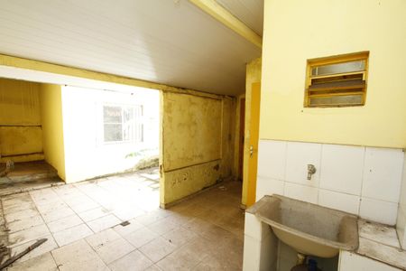 Casa à venda com 200m², 4 quartos e 1 vagaÁrea de Serviço