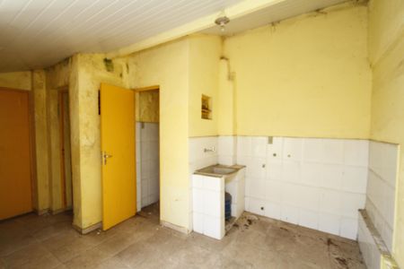 Casa à venda com 200m², 4 quartos e 1 vagaÁrea de Serviço