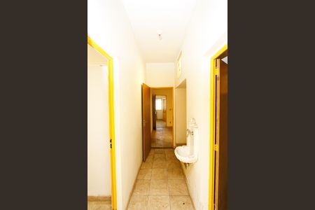 Casa à venda com 200m², 4 quartos e 1 vagaCorredor