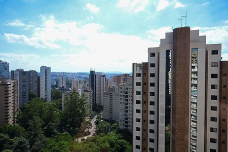 Apartamento à venda com 209m², 4 quartos e 4 vagasVista da Suíte 1