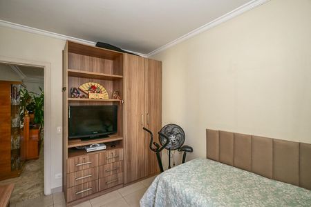 Apartamento à venda com 209m², 4 quartos e 4 vagasQuarto
