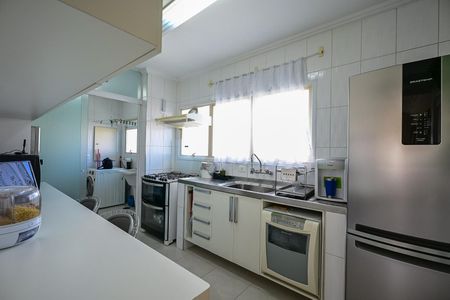 Apartamento à venda com 209m², 4 quartos e 4 vagasCozinha