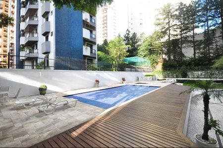 Apartamento à venda com 209m², 4 quartos e 4 vagasPiscina