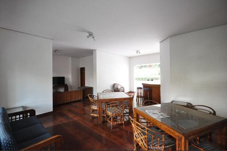 Apartamento à venda com 209m², 4 quartos e 4 vagasSalão de Festa