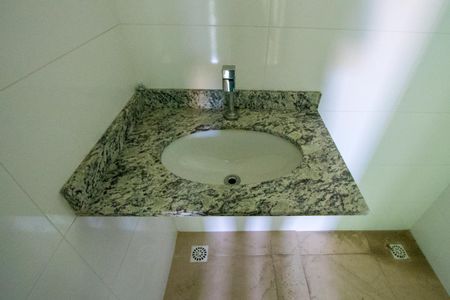 Apartamento à venda com 57m², 3 quartos e 1 vagaBanheiro social