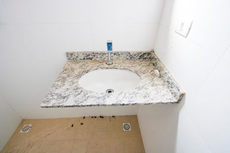 Apartamento à venda com 57m², 2 quartos e 1 vagaBanheiro do quarto 1