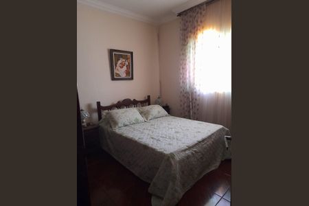 Casa à venda com 359m², 4 quartos e 3 vagasQuarto