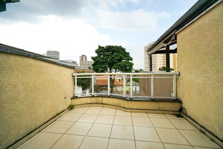 Casa à venda com 225m², 4 quartos e 3 vagasVaranda do salão