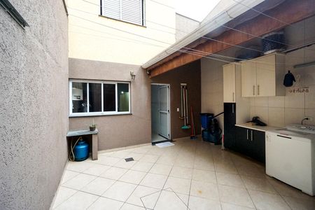 Casa à venda com 225m², 4 quartos e 3 vagasQuintal