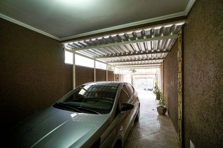 Casa à venda com 225m², 4 quartos e 3 vagasGaragem