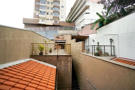 Casa à venda com 225m², 4 quartos e 3 vagasVista do quarto 01